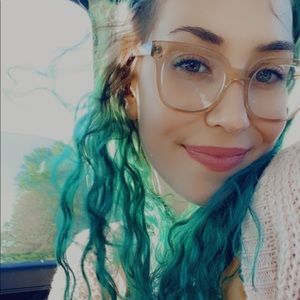 Meet your Posher, Josie